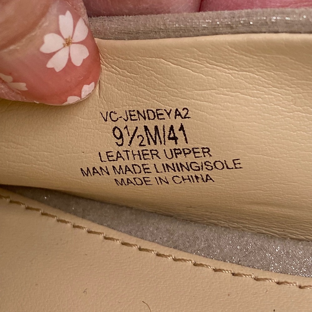 Vince Camuto Jendeya Loafers Womens Silver Metallic Leather Flats Minimalist 9.5 - Picture 9 of 11